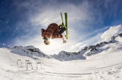 开云体育官网-武切维奇28+12统治内线，国王三大战术锁死76人进攻