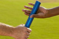 开云体育APP下载-黯然失色的主角，当水花兄弟成为背景板，武切维奇孤岛逆流上演狂澜独舞