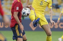 开云体育中国-西班牙4-0乌克兰：欧锦赛预选赛状态火热