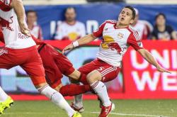 开云体育登录-梅赛德斯轻取红牛二队，皮亚斯特里带队取胜