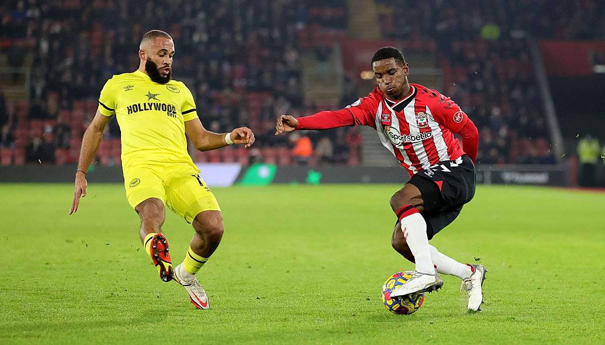 阿斯顿维拉获胜，史密斯信心重振