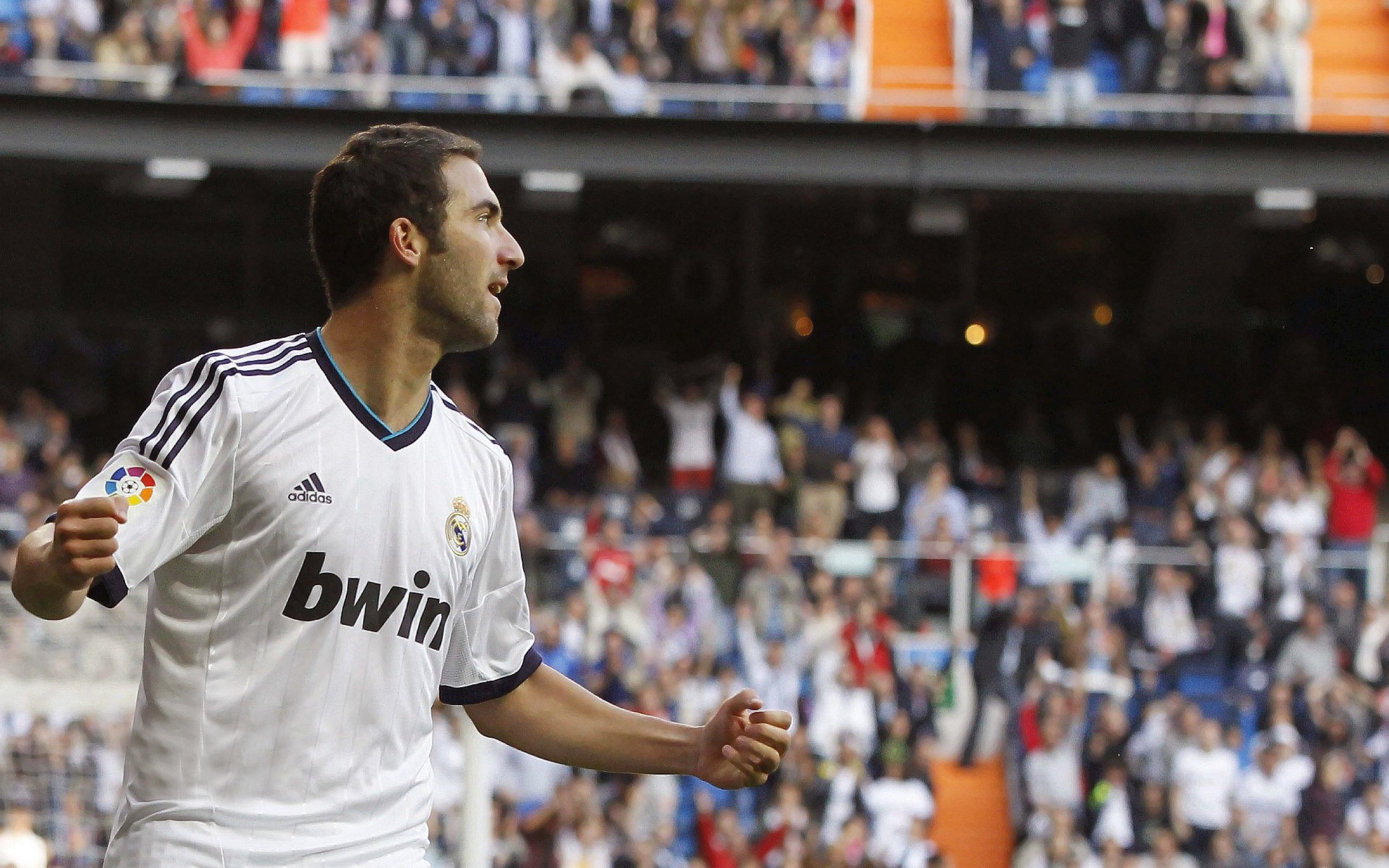 冰火淬钢骨，罗德里欧冠史诗夜，拜仁决胜局惊险带走冰岛